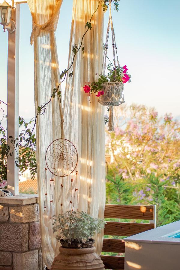 Georgianna'S Suite With Private Pool , 'Blank Suite' Charokopio Dış mekan fotoğraf