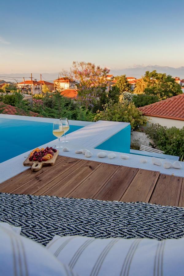 Georgianna'S Suite With Private Pool , 'Blank Suite' Charokopio Dış mekan fotoğraf