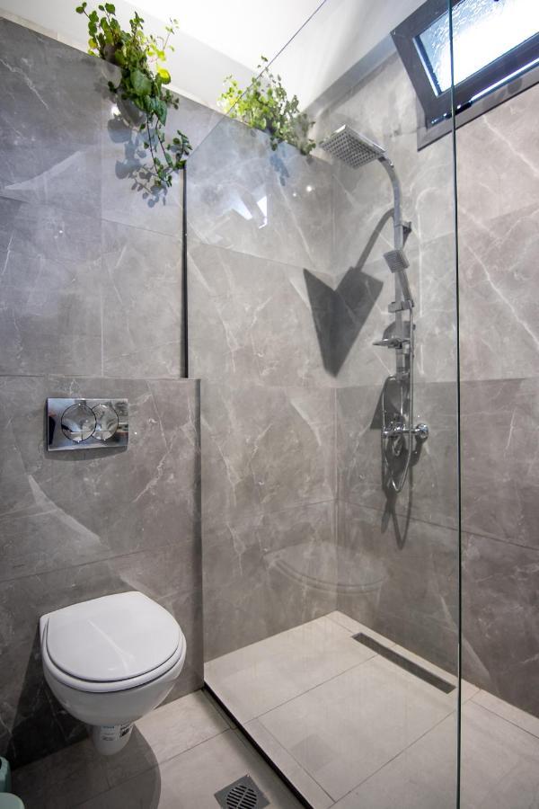 Georgianna'S Suite With Private Pool , 'Blank Suite' Charokopio Dış mekan fotoğraf